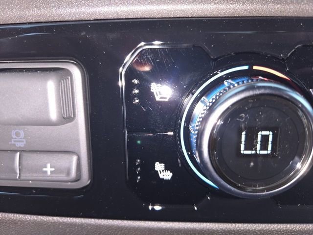 Used 2026 GMC Sierra 1500 SLE w/ LPO, GMC Protection Package image 34