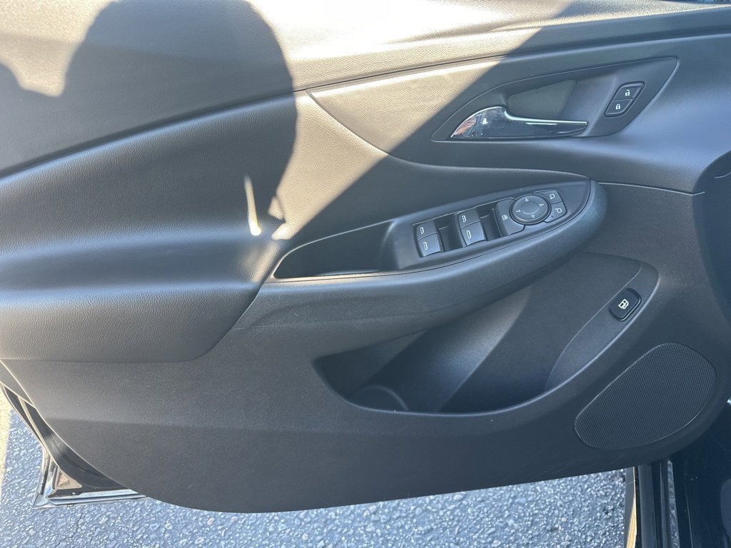 Used 2017 Chevrolet Volt LT image 16