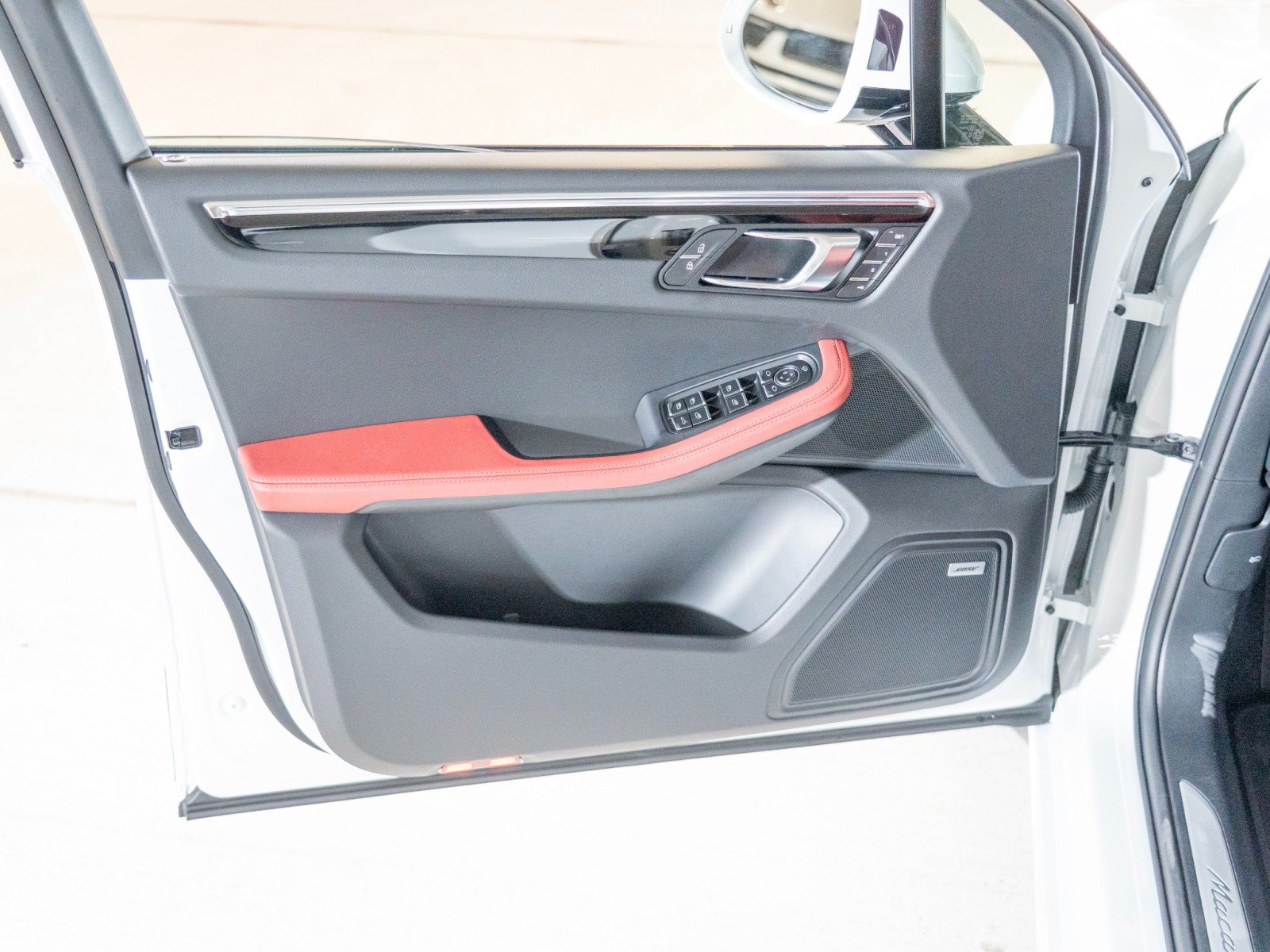 New 2026 Porsche Macan S AWD/4WD image 16