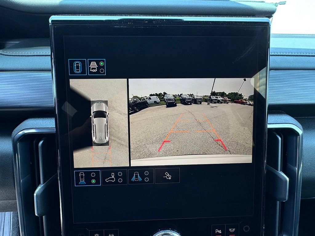 New 2026 GMC Acadia AT4 w/ Luxury Package AWD/4WD image 27
