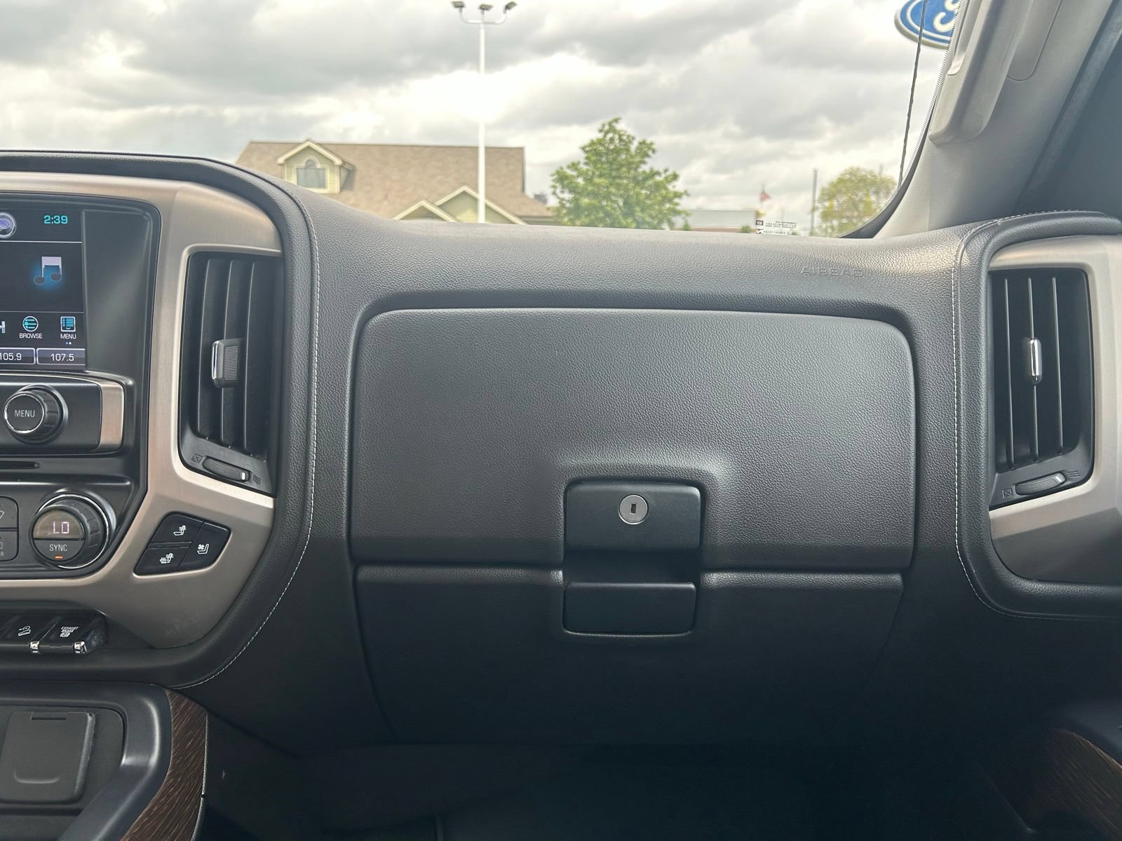Used 2018 GMC Sierra 2500 Denali w/ Snow Plow Prep Package AWD/4WD image 25