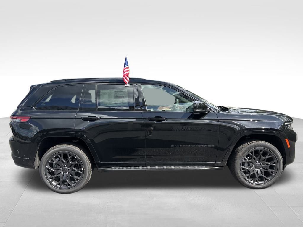Used 2025 Jeep Grand Cherokee Summit AWD/4WD image 9
