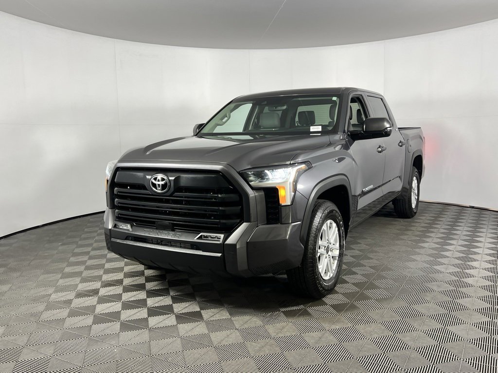 Used 2022 Toyota Tundra SR5 image 3