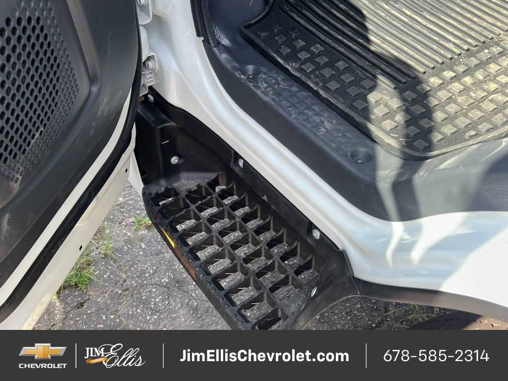 New 2025 Chevrolet Low Cab Forward RWD image 9