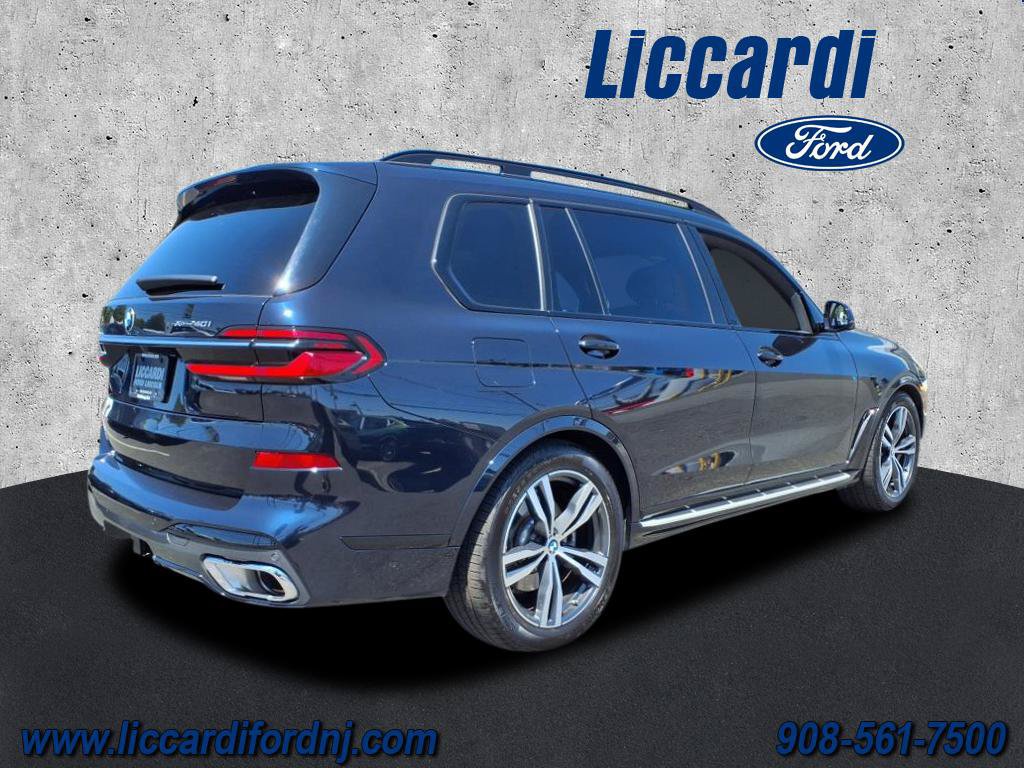Used 2023 BMW X7 xDrive40i w/ M Sport Package AWD/4WD image 2