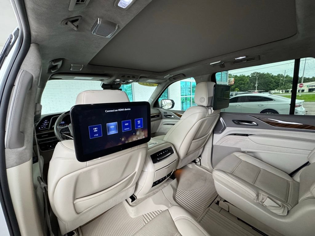 Used 2022 Cadillac Escalade Sport Platinum w/ Heavy-Duty Trailer Package AWD/4WD image 23