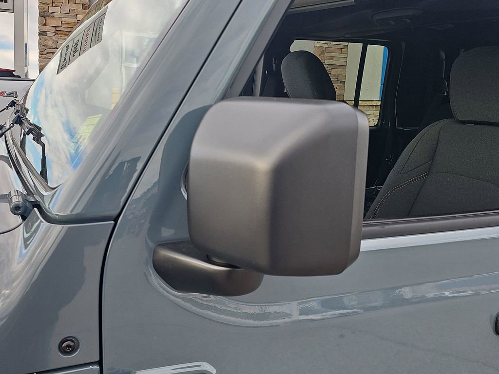 New 2025 Jeep Gladiator Willys image 24