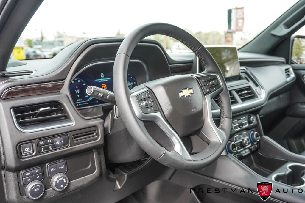 Used 2024 Chevrolet Suburban Z71 image 24