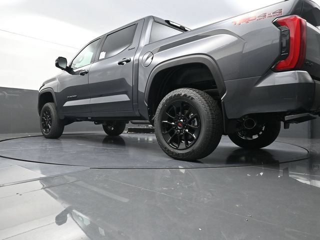 Used 2025 Toyota Tundra Limited w/ TRD Off-Road Package AWD/4WD image 34