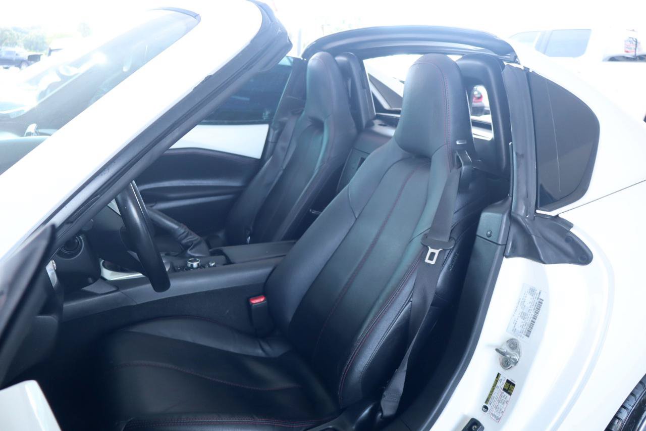 Used 2017 MAZDA MX-5 Miata RF Grand Touring RWD image 18