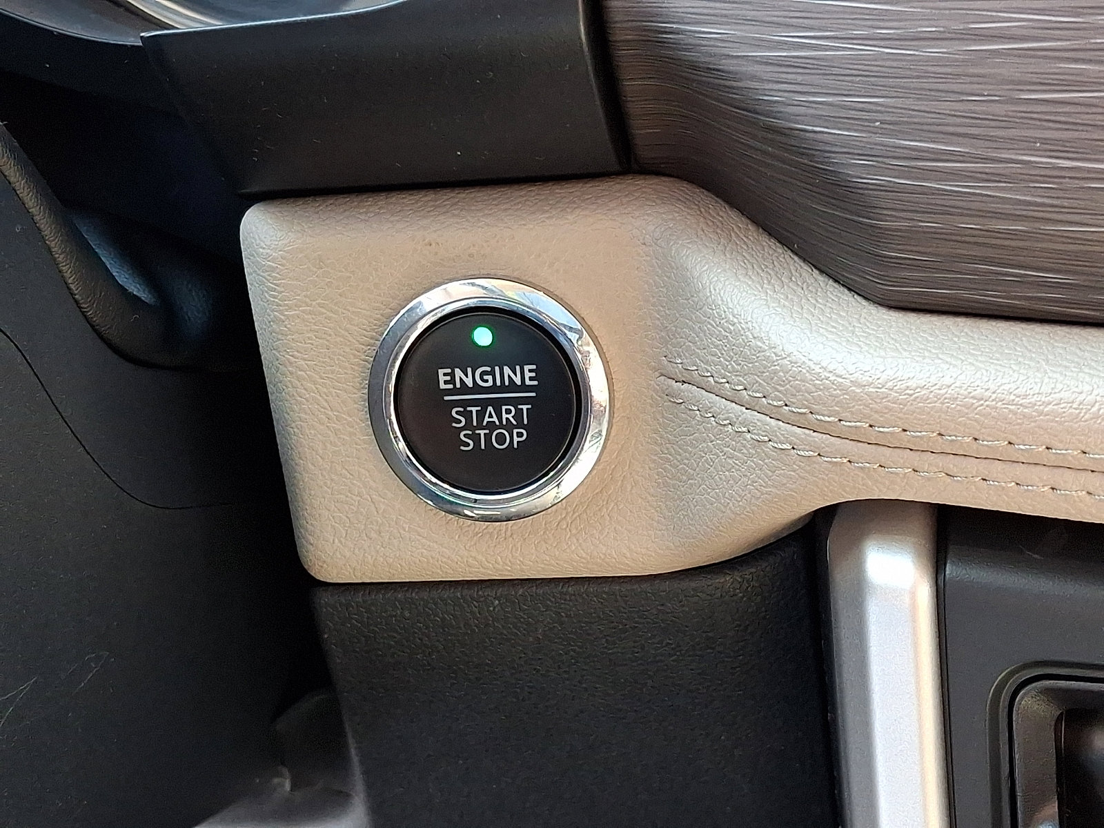 Used 2024 Ford Expedition Limited image 26