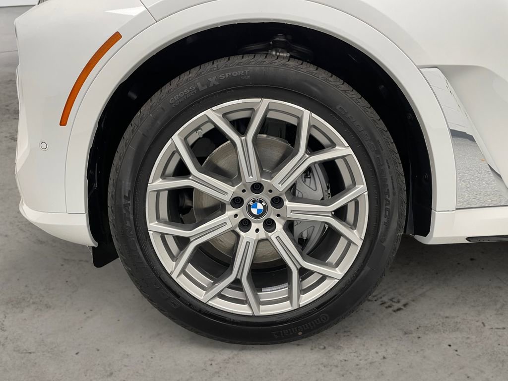 New 2026 BMW X7 xDrive40i image 13