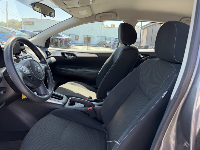Used 2019 Nissan Sentra S w/ Appearance Package FWD image 10