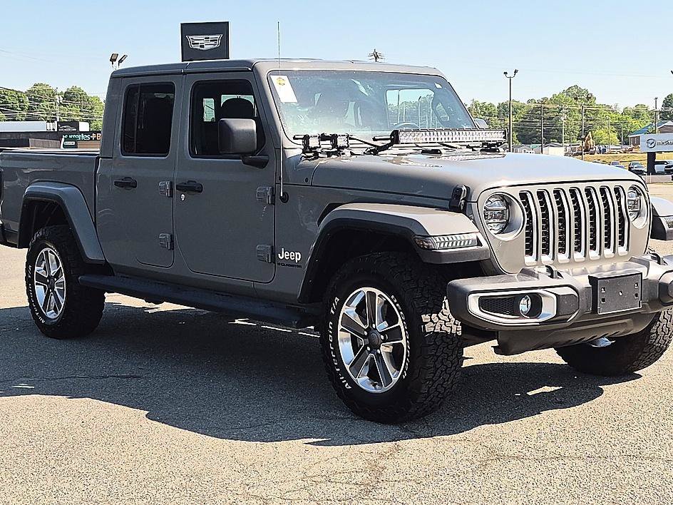 Used 2023 Jeep Gladiator Overland AWD/4WD image 8