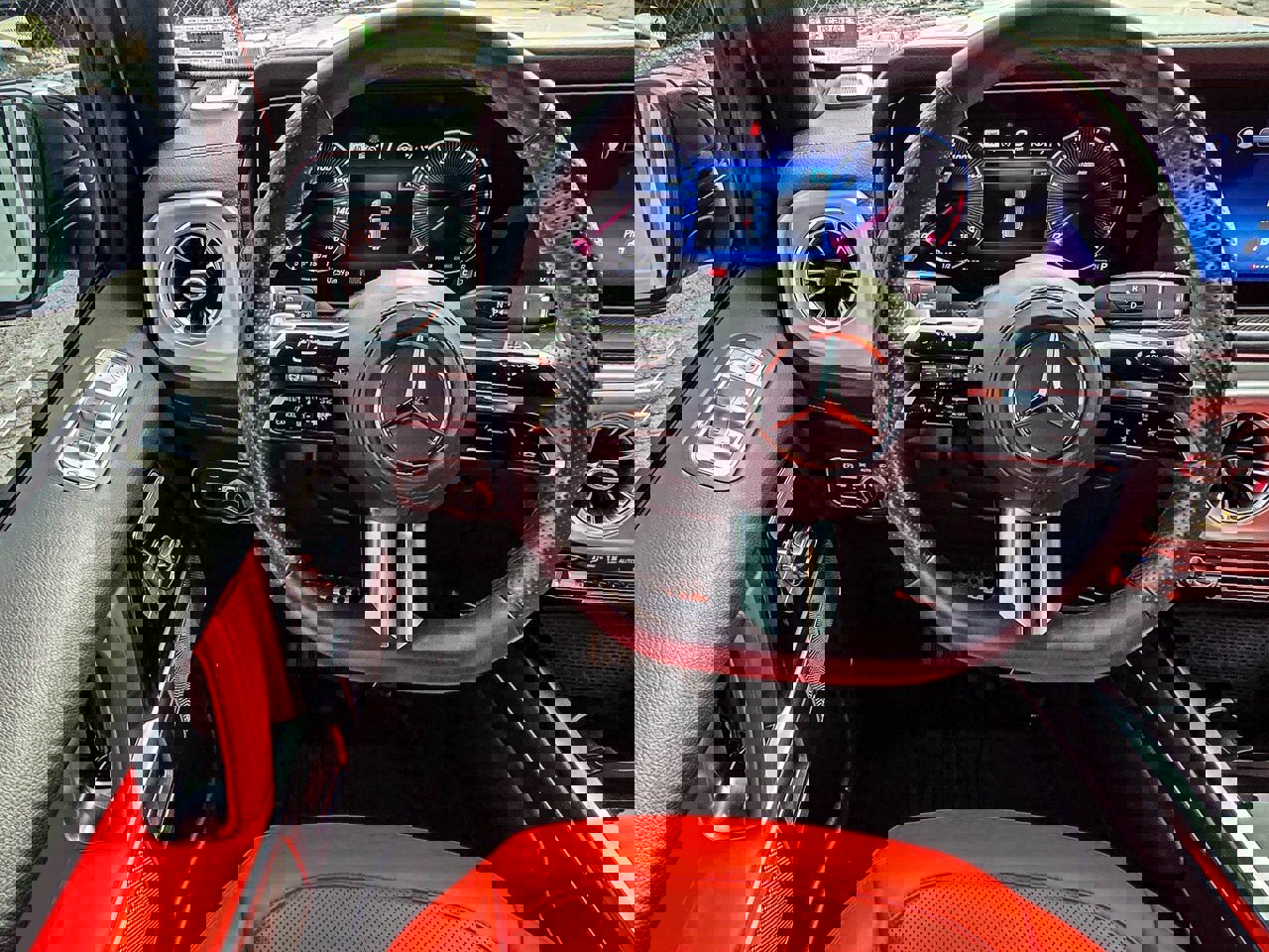 Used 2025 Mercedes-Benz G 550 image 35