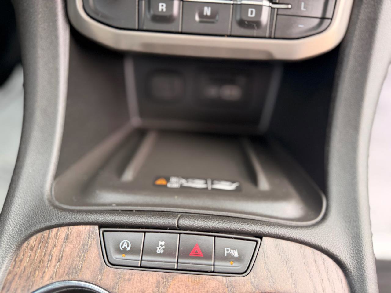 Used 2021 GMC Acadia Denali w/ GMC Pro Grade Package image 35