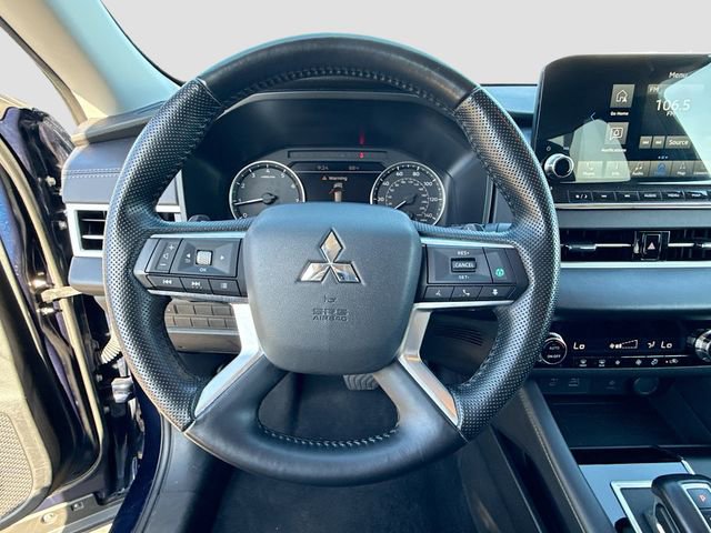 Used 2024 Mitsubishi Outlander SE FWD image 11