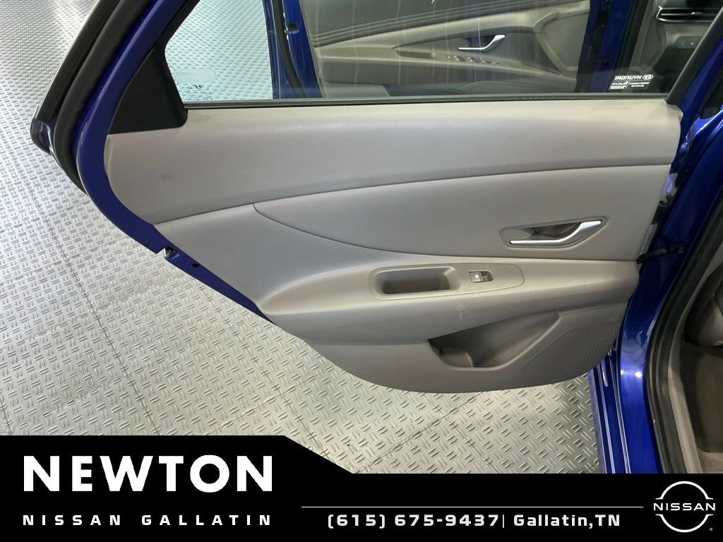 Used 2023 Hyundai Elantra SEL w/ Convenience Package FWD image 35