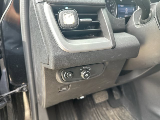 Used 2024 GMC Terrain SLE FWD image 55