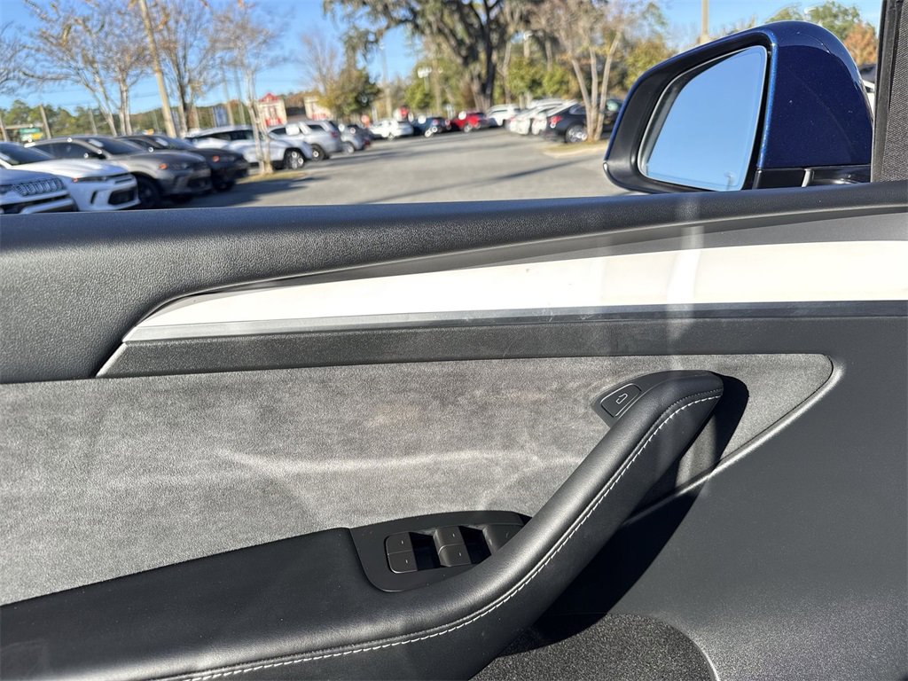 Used 2023 Tesla Model Y Long Range image 12