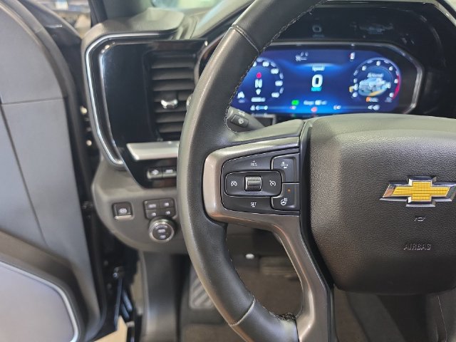 Used 2026 Chevrolet Silverado 3500 High Country AWD/4WD image 16
