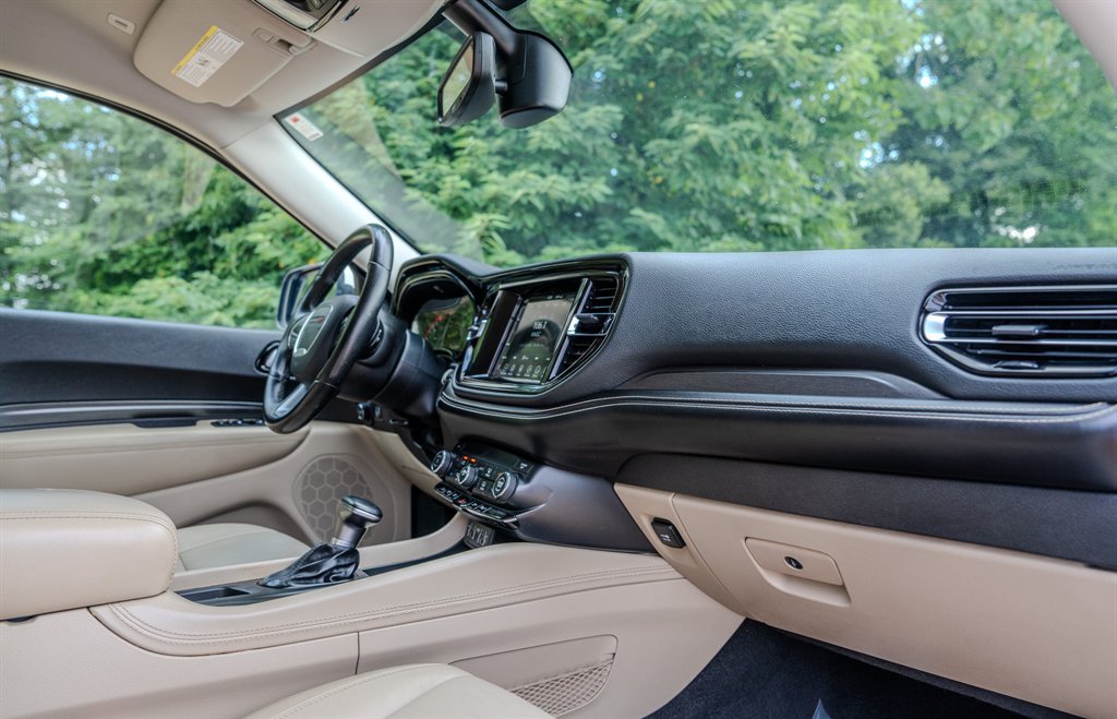 Used 2021 Dodge Durango SXT RWD image 31