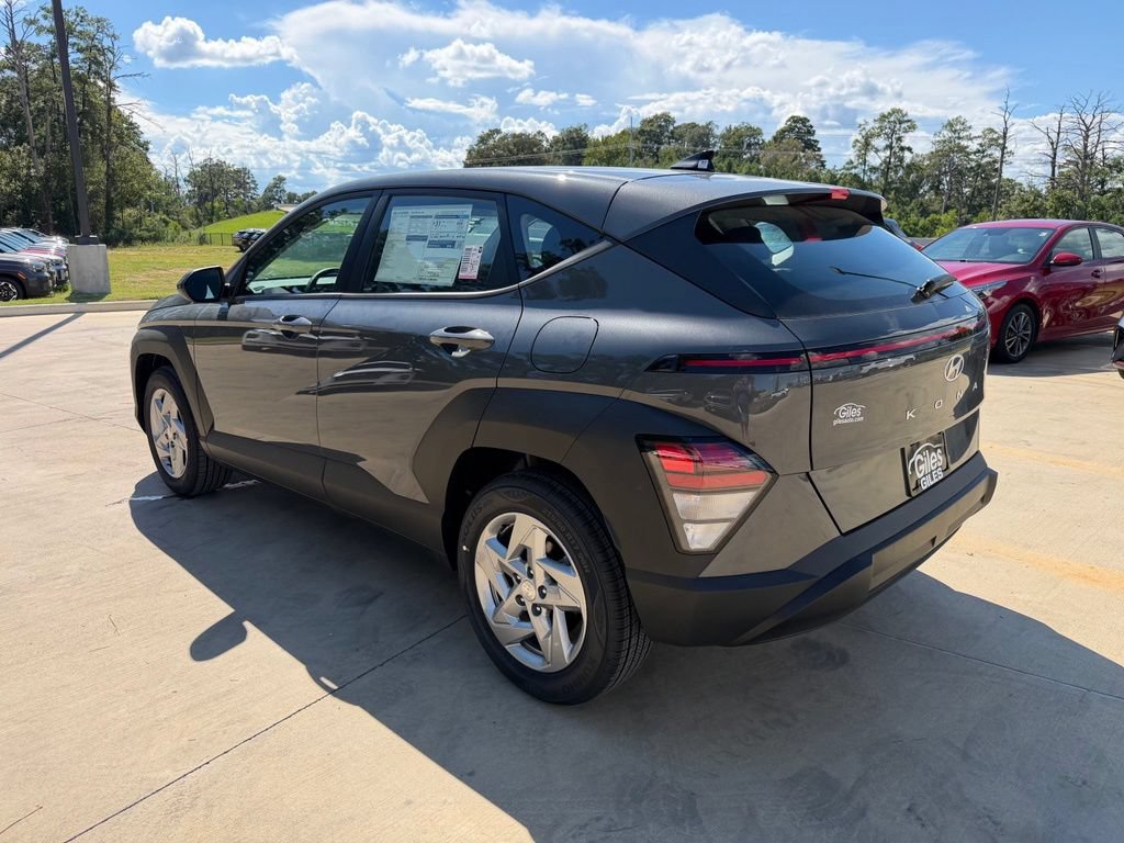New 2026 Hyundai Kona SE FWD image 3