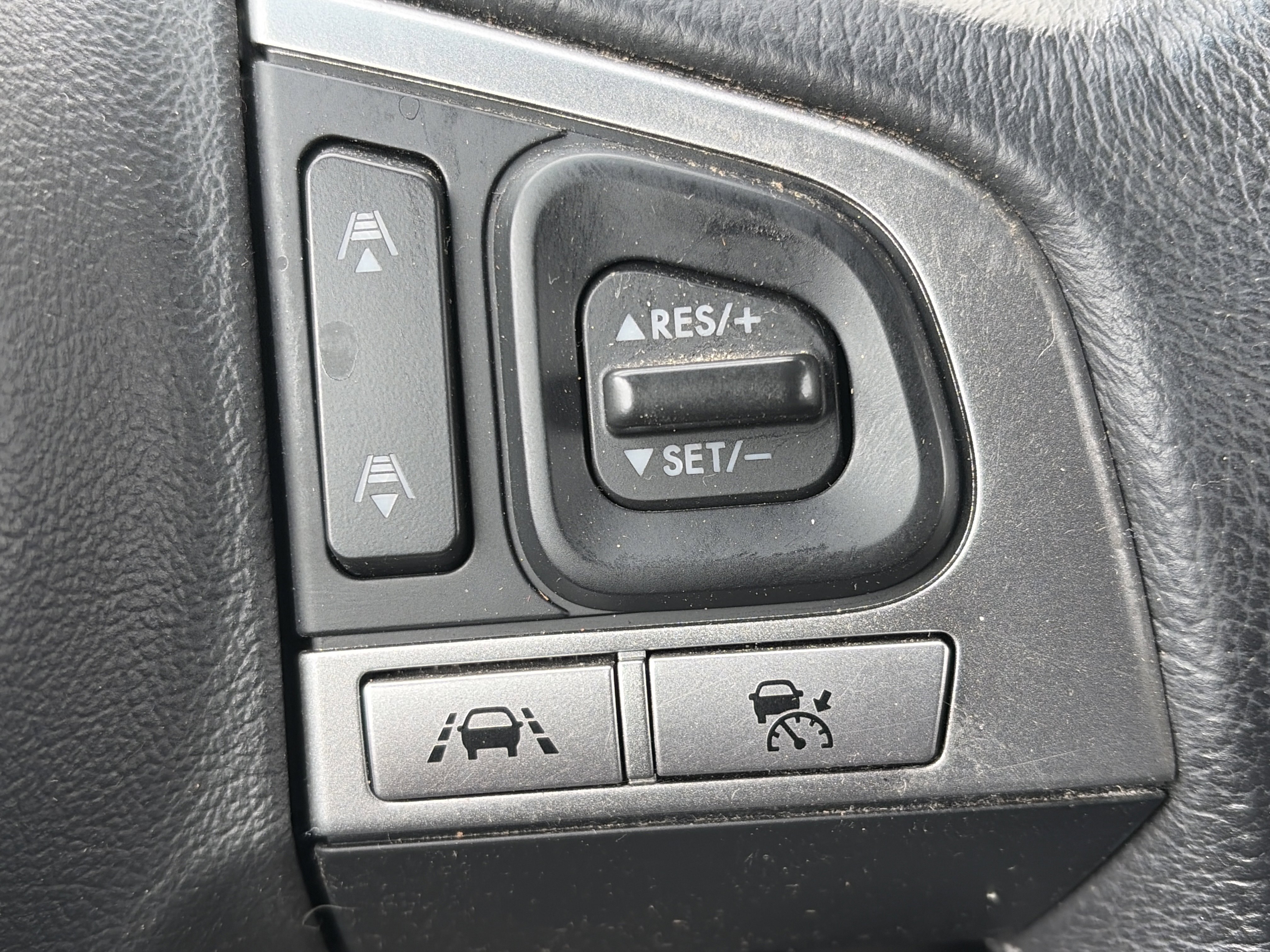 Used 2017 Subaru Outback 2.5i Limited AWD/4WD image 18