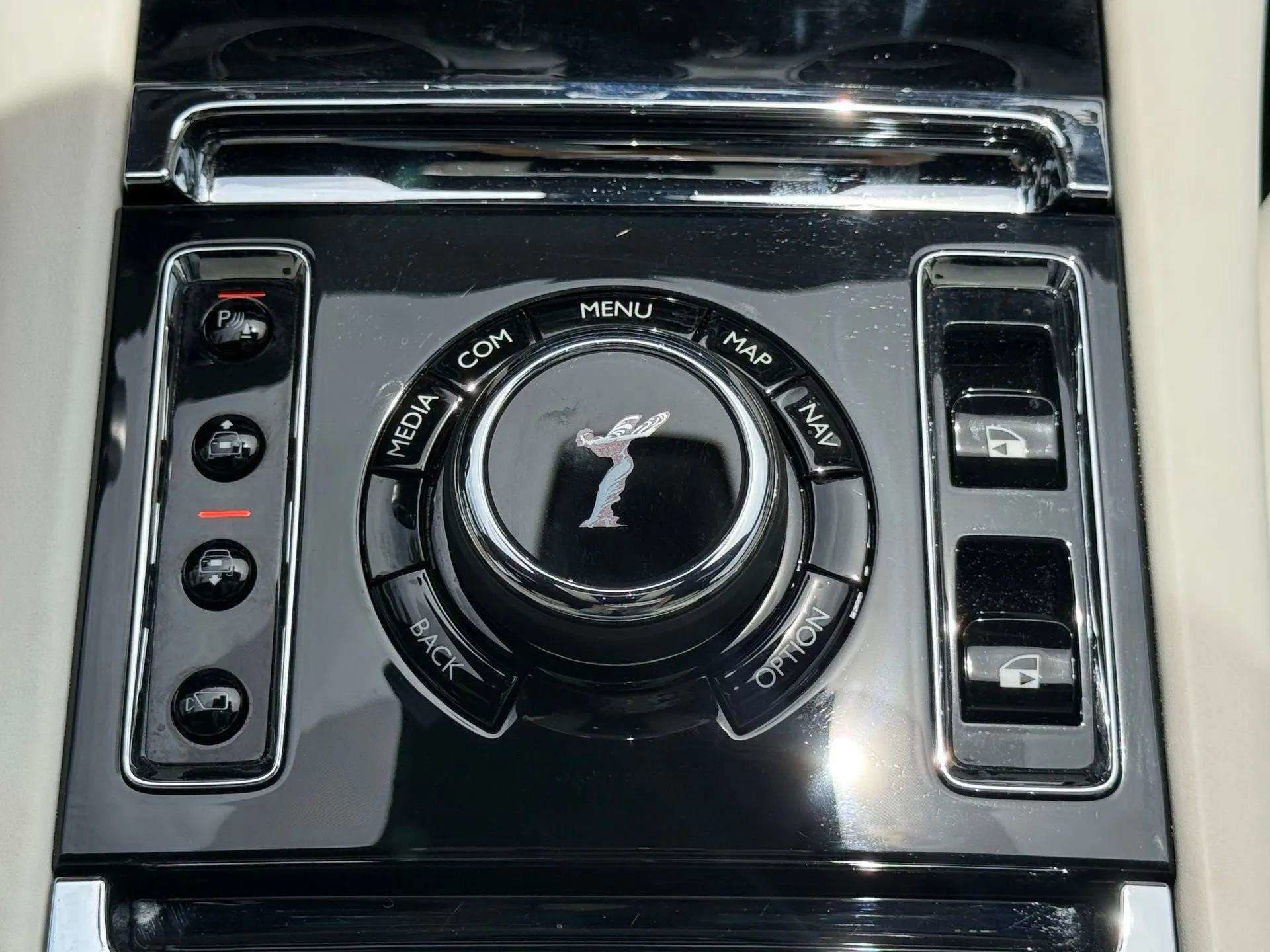 Used 2022 Rolls-Royce Ghost AWD/4WD image 45