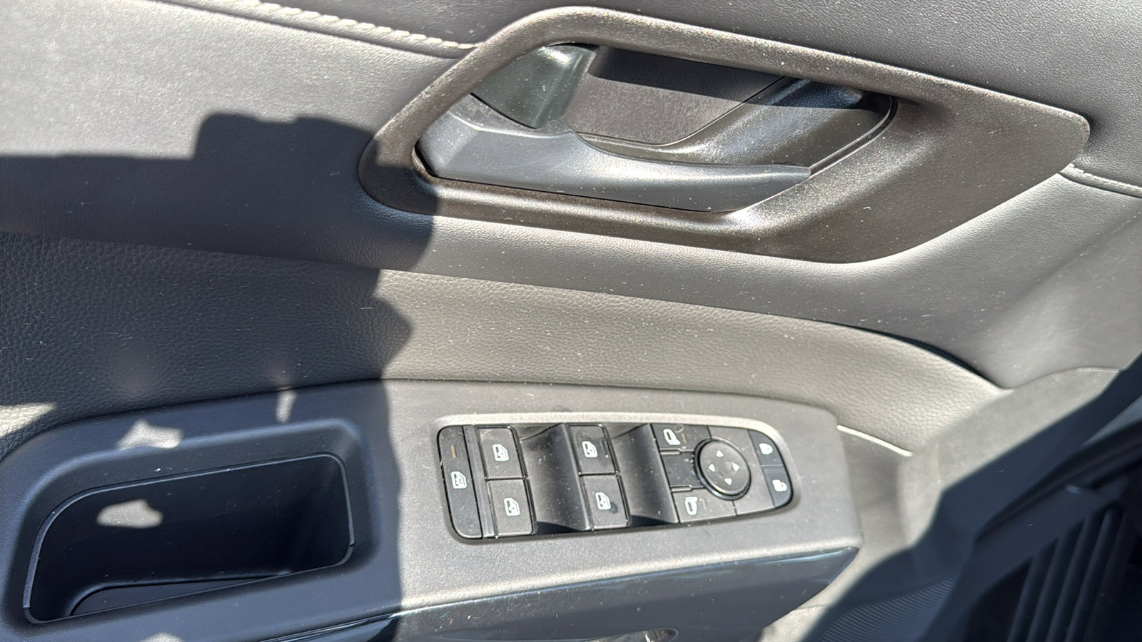 Certified 2024 Nissan Pathfinder S AWD/4WD image 7