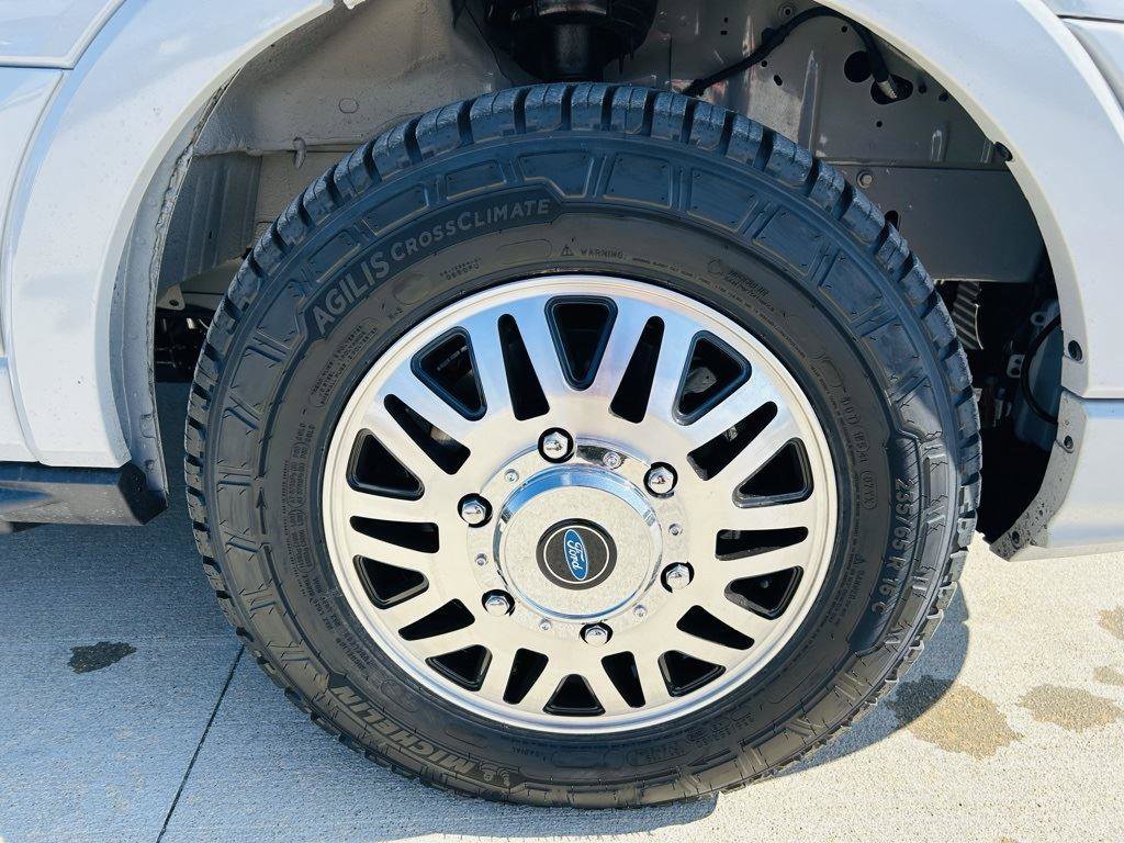 New 2025 Ford Transit 250 148 Medium Roof Extended AWD image 41