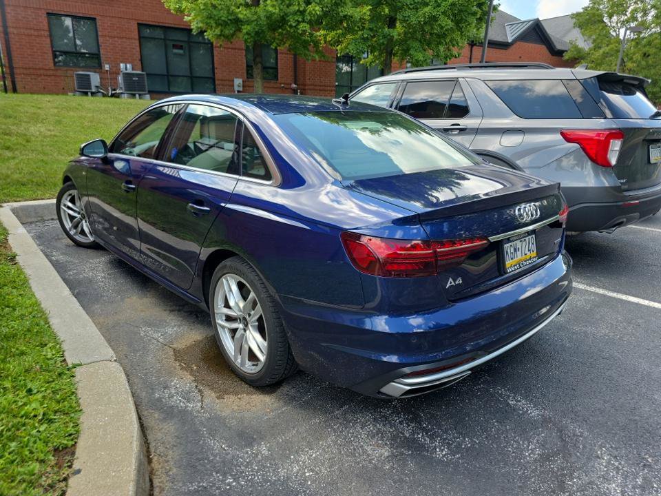 Used 2023 Audi A4 2.0T Premium w/ Convenience Package AWD/4WD image 3