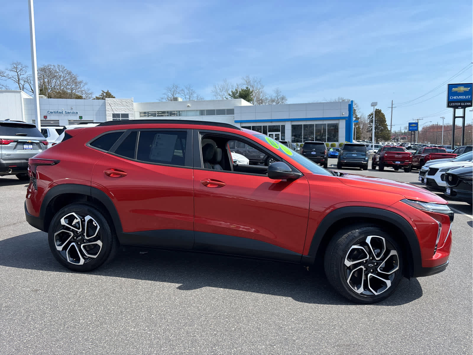 Certified 2024 Chevrolet Trax RS w/ Sunroof Package image 3
