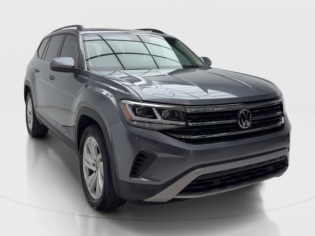 Used 2023 Volkswagen Atlas SE w/ Panoramic Sunroof Package FWD image 3
