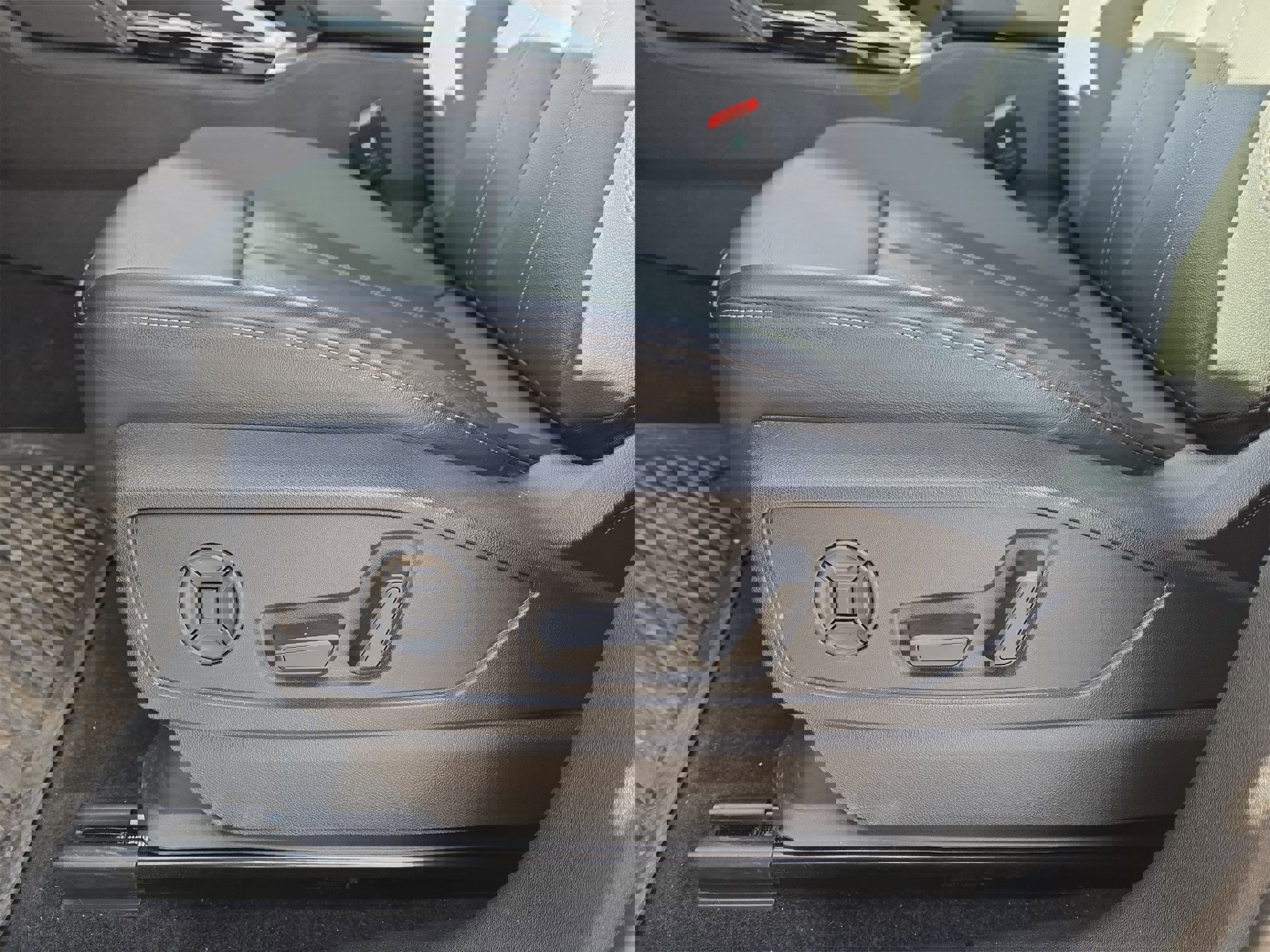 Used 2025 Audi Q5 Premium w/ Convenience Package image 17