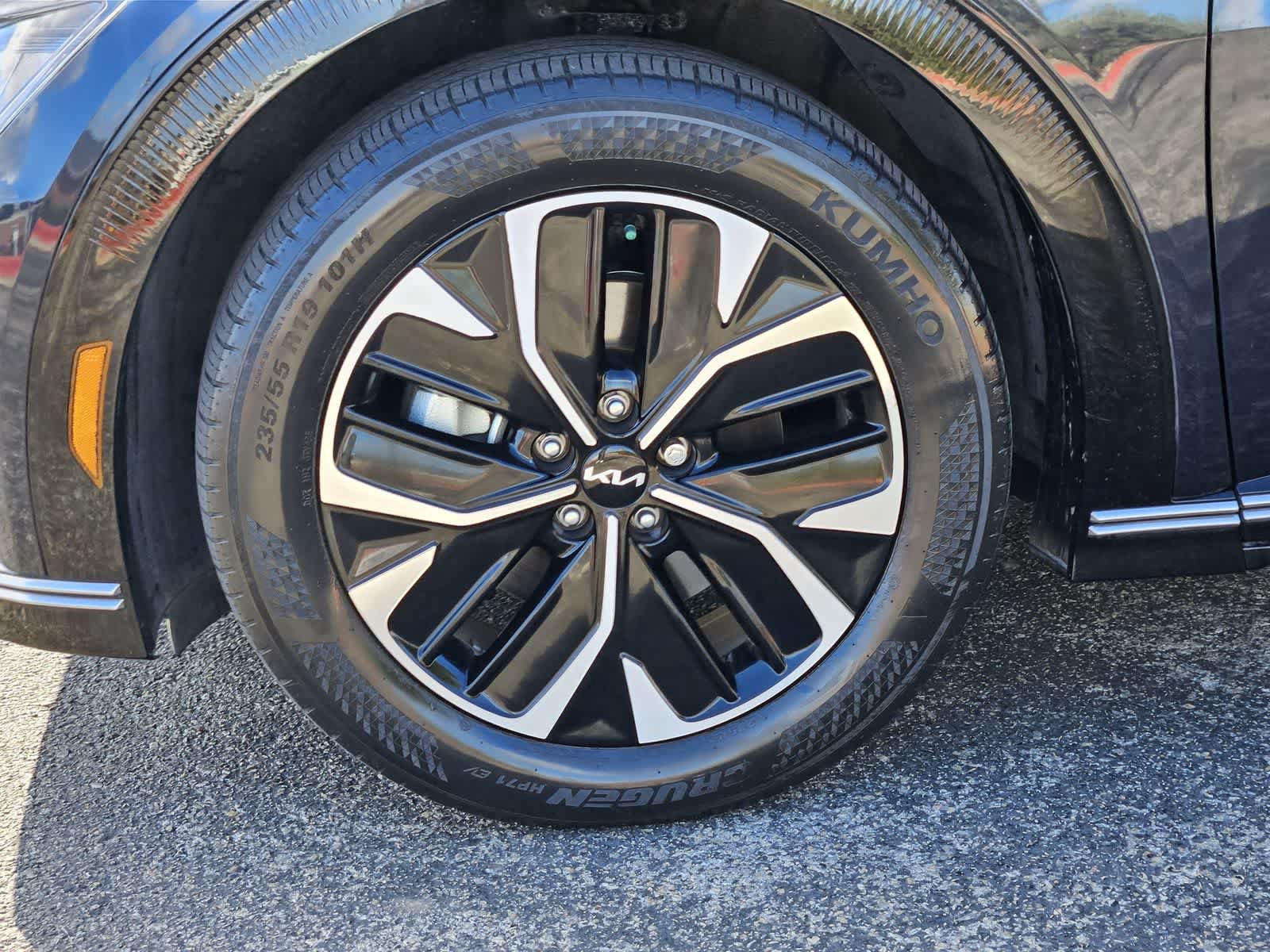 Certified 2023 Kia EV6 Wind RWD image 9