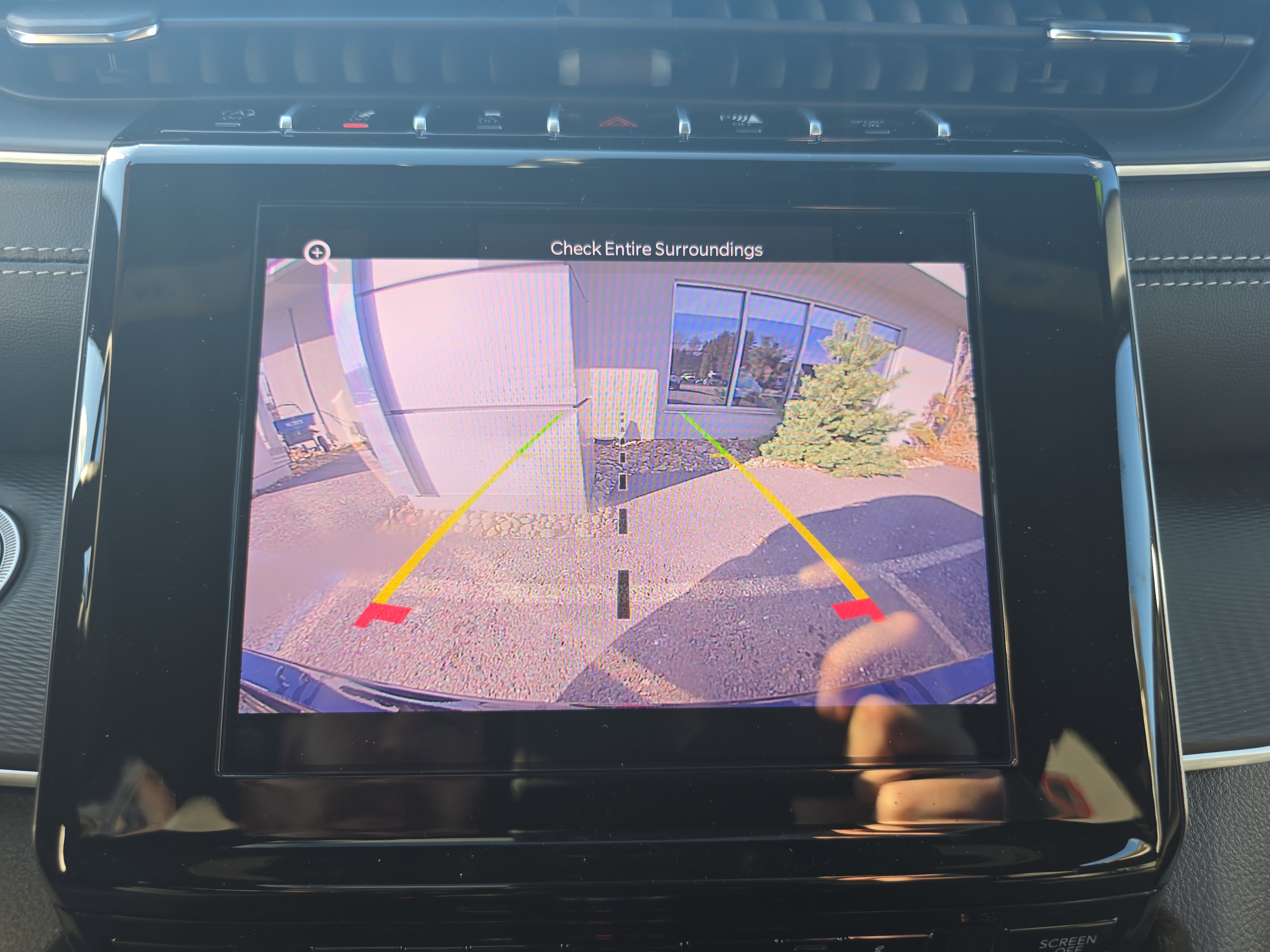 Used 2025 Jeep Grand Cherokee Altitude image 28