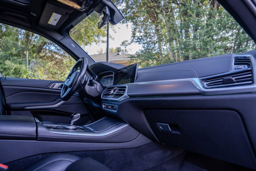 Used 2023 BMW X5 sDrive40i w/ M Sport Package RWD image 23