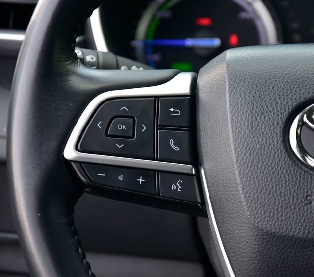 Used 2022 Toyota Highlander XLE image 21