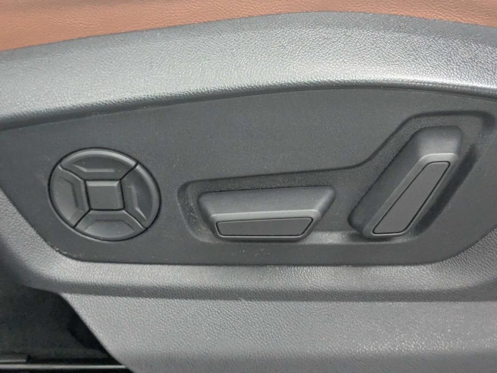 Used 2023 Audi Q7 3.0T Prestige AWD/4WD image 27