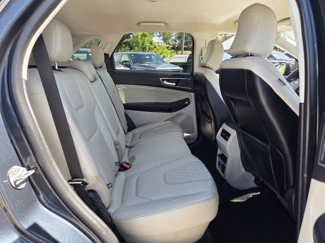 Certified 2024 Ford Edge Titanium AWD/4WD image 18