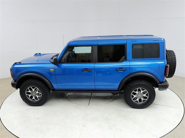 Used 2025 Ford Bronco Badlands image 16