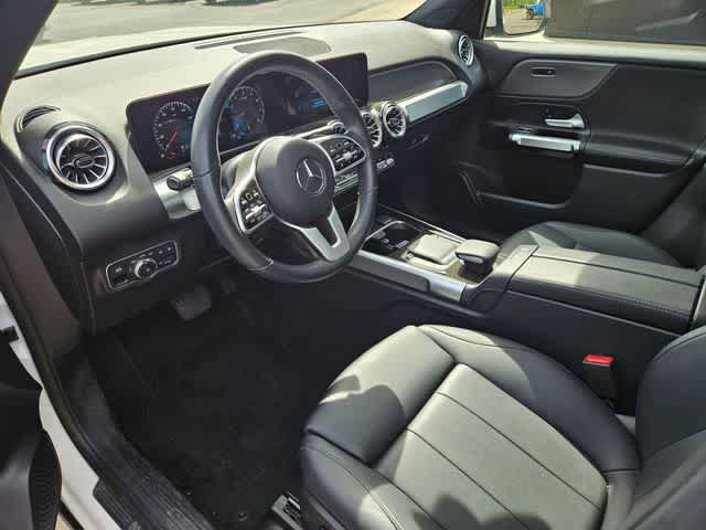 Used 2022 Mercedes-Benz GLB 250 w/ Premium Package Lite video 2