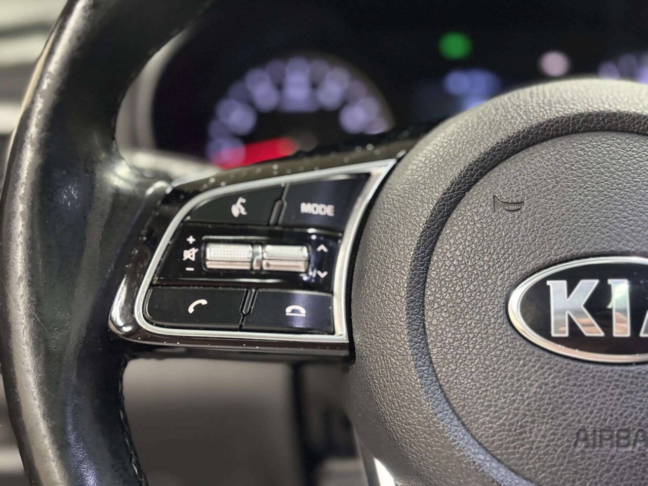 Used 2020 Kia Optima SE FWD image 29