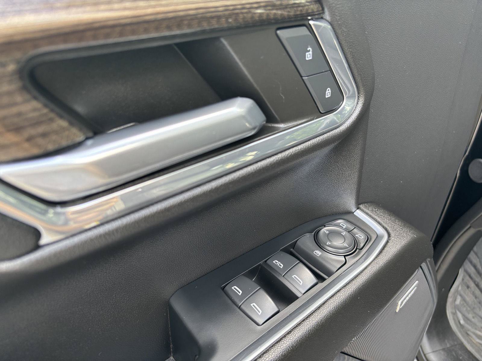 Used 2024 Chevrolet Silverado 1500 LT Trail Boss w/ Convenience Package II AWD/4WD image 14