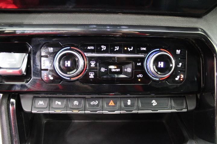 Used 2024 GMC Sierra 1500 AT4 w/ Technology Package image 36