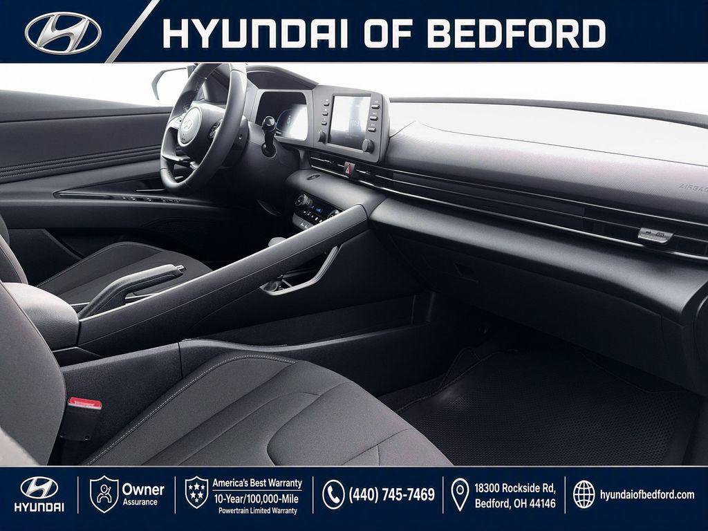 New 2026 Hyundai Elantra Sport FWD image 18