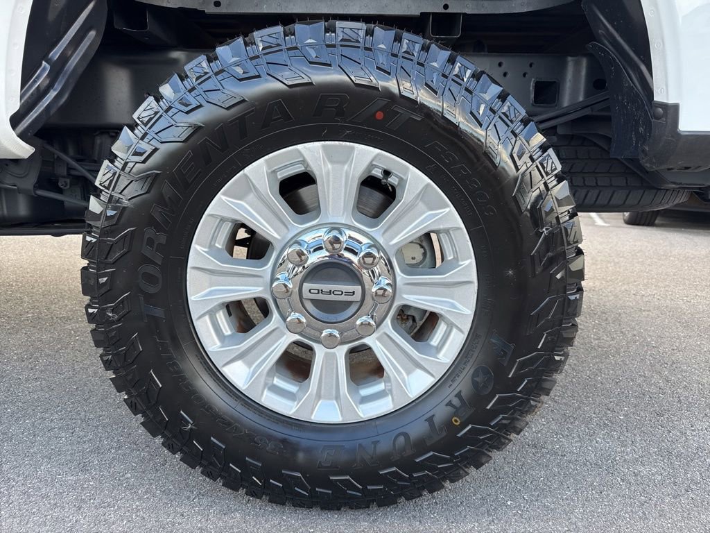 Used 2022 Ford F250 XL w/ Power Equipment Group AWD/4WD image 13