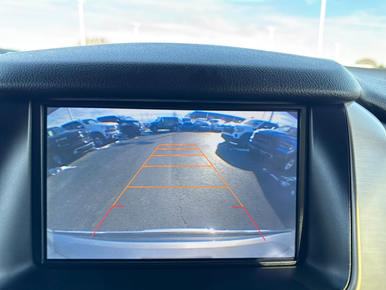 Used 2015 GMC Yukon XL Denali w/ Premium Package image 26