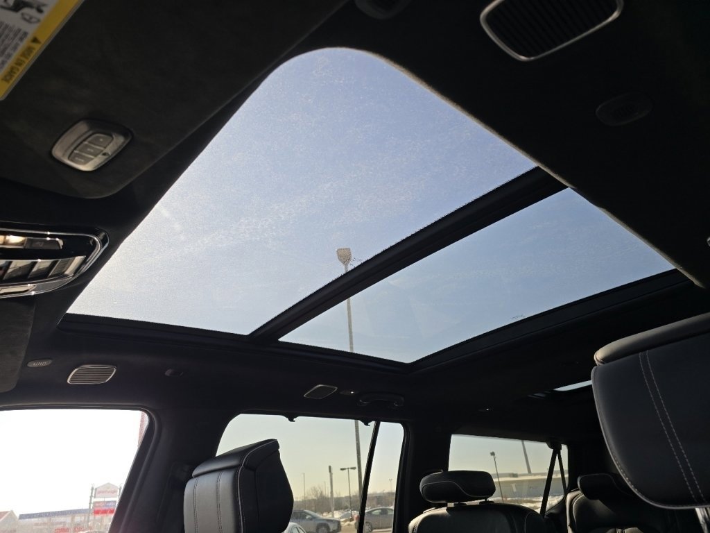 Used 2024 Jeep Grand Wagoneer L Series II w/ Quick Order Packagew 28T image 3